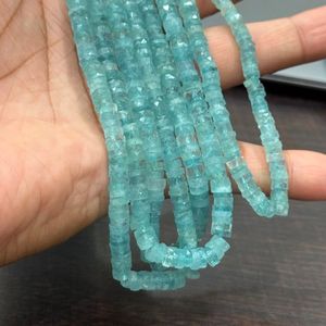 Perles lisses en forme de copeaux d'aigue-marine naturelle, bleu marine AA, pour la fabrication de colliers et bijoux, vente en gros - Product Image 1