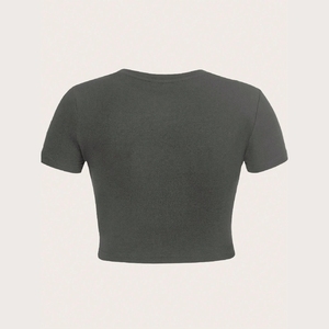 Elegante Camiseta Corta de Algodón Suave para Mujer Estilo Urbano de EE. UU. - Ropa de Moda al por Mayor para Proveedores - Product Image 5