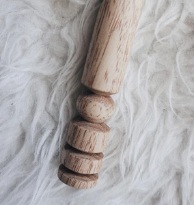 เข็มโครเชต์ไม้ทำมือ รูปทรงตามหลักสรีรศาสตร์ เครื่องมือแฮนด์เมด - Product Image 2