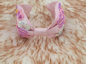 Serre-tête rose de luxe personnalisé, ajustable, écologique, brodé de perles, pour filles, idéal pour les fêtes et festivals, OEM - Product Image 2
