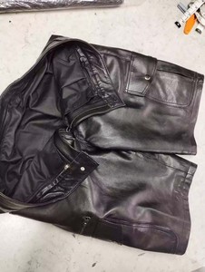 Pantalones Cortos de Cuero Premium para Hombre, Diseño Sólido de Alta Gama, Ajuste Cómodo, Ropa Casual de Calle, Moda de Verano, Resistentes al Viento - Product Image 3