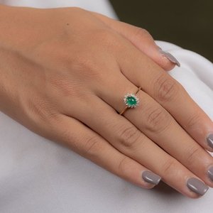 14K Gold Emerald and Diamond Engagement Ring for Women - Product Image 4