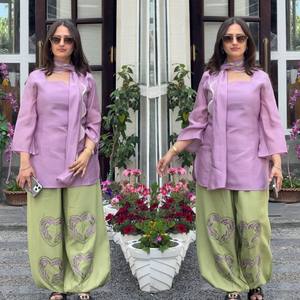 Ensemble Kurta traditionnel en coton pour femme avec pantalon ballon vert, tenue décontractée violette, coupe ample, longueur cheville, style Inde Pakistan - Product Image 2