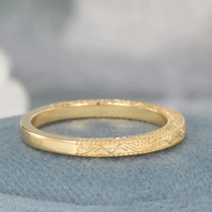 Bague de mariage vintage gravée en or jaune 14 carats, style Art Déco antique, bague éternité avec détails Milgrain, plaqué rhodium, OM GEMS, 1,90 g, pour soirée - Product Image 3