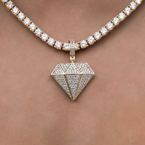 Collar con Colgante de Diamante Chapado en Oro de 18K de Lujo, con Cristales de Estrás, Diseño Geométrico, Cadena de Serpiente, Unisex, para Uso Diario - Product Image 1