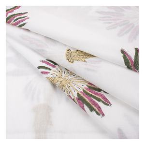 Colección Moderna de Lujo, Tela de Algodón con Estampado a Mano de Palmeras, Suave, Ligera, Transpirable y Ecológica para Camisas - Product Image 1