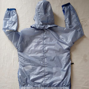 Chaqueta Cortavientos con Capucha de Alta Calidad, Sensible al Calor, con Cremallera, Manga Larga, Talla Grande, Impermeable y con Cambio de Color - Product Image 2