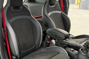 Mini Cooper 2021 d'occasion en bon état - Product Image 3