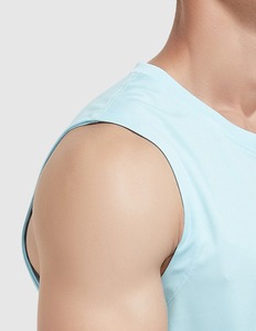 Débardeur respirant grande taille à gestion de l'humidité, coupe ample extra large, vêtement de sport extensible pour hommes grands et corpulents - Product Image 3