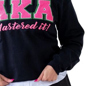 Sweat-shirt noir unisexe AKA Mastered It, col rond, lettres en chenille, coton premium, décontracté, élégant, confortable - Product Image 4