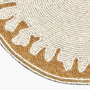 Camino de Mesa de Lino Bordado Estilo Bohemio con Borde Cosido Marrón para Decoración del Hogar - Product Image 3