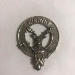 นี่คือตราสัญลักษณ์ของตระกูลสก็อตแลนด์ อาจเป็นตราสัญลักษณ์ของตระกูลอินเนส - Product Image 5