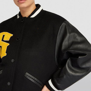 Veste universitaire noire 2026 de qualité supérieure avec logo S jaune, manches en similicuir, col rabattu, manches longues, longueur standard, pour l'automne - Product Image 4