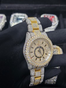 Reloj de Lujo con Diamantes Moissanite, Cristal de Zafiro y Acero Inoxidable, Dos Tonos Oro y Plata, Mecánico Automático, Estilo Hip Hop - Product Image 5