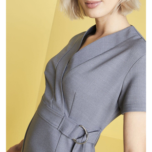 Chemise de travail tendance pour barbier et coiffeur, noir et or, tenue professionnelle de salon, haut ajustable pour barbier et salon - Product Image 6