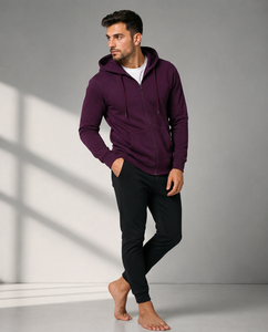 Sweat à capuche zippé premium pour homme, conçu pour un confort quotidien, avec un style pratique à capuche et un tissu doux et souple pour une mobilité active. - Product Image 5