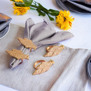 Vente à chaud rond de serviette en forme de poisson doré cercle de serviette en métal boucle de serviette décoration de table rond de serviette en gros quantité en vrac pas cher - Product Image 5