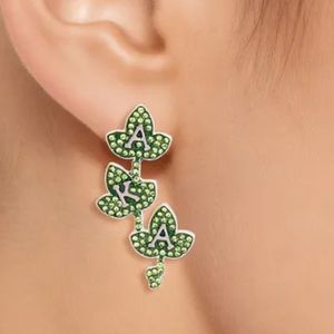 Boucles d'oreilles clous feuille de lierre vert rose pour femme, boucles d'oreilles florales en cristal, bijoux de mode élégants, accessoire cadeau de fête - Product Image 3