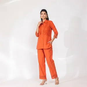 Conjunto de Dos Piezas de Lino y Algodón Naranja para Mujer, Camisa con Cuello de Solapa, Manga Tres Cuartos, Pantalones Rectos, Corte Regular, Atuendo Elegante de Verano - Product Image 3