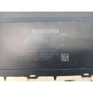 ECU และโมดูลคอมพิวเตอร์มือสองสำหรับรถยนต์ S-class รุ่น A2239001021 - Product Image 3