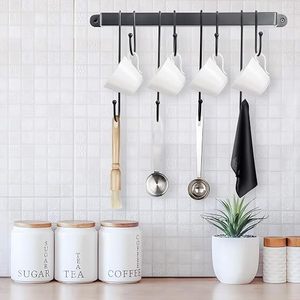 Étagère murale en métal pour cuisine avec crochets pour tasses et ustensiles, support de rangement minimaliste pour l'organisation de la cuisine - Product Image 1