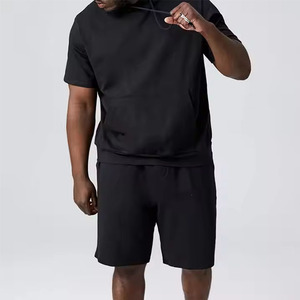 Ensemble 2 pièces décontracté d'été pour homme : T-shirt à capuche uni et short respirant en polyester et coton non tissé sans coutures - Product Image 2