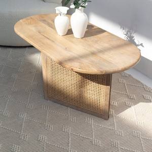 Mesa de Centro Ovalada de Madera con Base de Ratán Vandana Zenova Elara para Decoración Moderna de Sala de Estar - Product Image 1