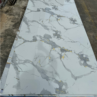 Panneaux muraux en PVC imperméables effet marbre modernes 1,22 x 2,44 m pour l'intérieur des chambres et des hôtels (vente en gros)