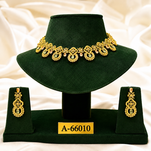 Conjunto de Collar y Pendientes Clásicos Chapados en Oro para Mujer, Diseño Floral, Joyería de Boda, Piedra de Zirconia, Aleación A-66008 - Product Image 4