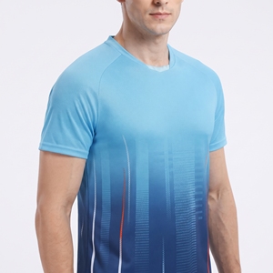 Maillot de sport athlétique pour homme à col ras du cou et manches courtes raglan, bleu dégradé, sublimé, anti-humidité - Product Image 4