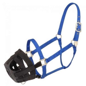 Muselière pour cheval réglable et durable avec tissu léger et respirant, idéale pour le contrôle du pâturage et le confort - Product Image 1