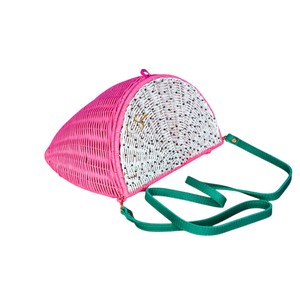 Panier de rangement artistique en rotin en forme de pitaya, tressé sur mesure, rose, décoratif et ludique, idéal pour les fêtes - Product Image 1