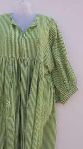 Vestido Casual de Otoño para Mujer, Estampado Floral con Rayas Verdes, 100% Algodón, Estilo Bohemio, Corte Regular, Cintura Natural, Lavable - Product Image 6