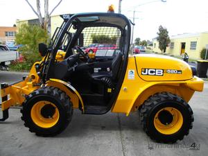 รถยกเทเลแฮนด์เลอร์ JCB 520-40 เครื่องยนต์ดีเซล ประสิทธิภาพสูง รับน้ำหนักได้ 300 กก. พร้อมการรับประกัน 3 ปี - Product Image 5