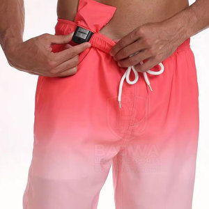 Shorts de sport légers pour hommes avec tissu à séchage rapide, idéaux pour l'entraînement, la course à pied, les exercices et les activités estivales. - Product Image 6