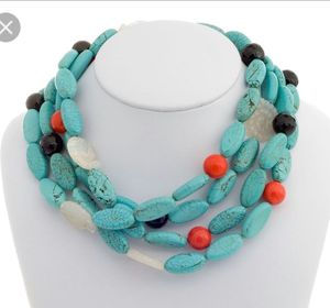 Collier en résine imperméable peint à la main, fabriqué en Inde, pour femmes, accessoire de mode tendance sur le thème de la nourriture et de l'amour, vente en gros - Product Image 1