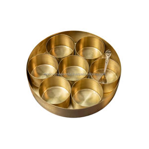 Boîte à épices en laiton très populaire avec couvercle gravé de motifs floraux et 7 contenants, rangement moderne et écologique pour épices et herbes, logo personnalisé - Product Image 6