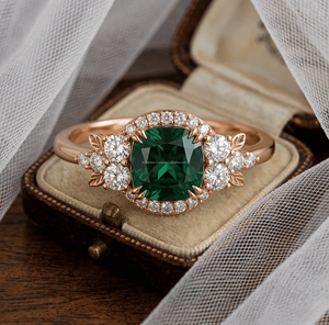 Anillo de Oro Macizo de Lujo con Amatista Corte Marquesa y Diamantes Auténticos, Diseño Novedoso, Joyería Fina - Product Image 1