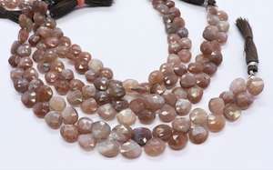 Cuentas facetadas de piedra lunar de chocolate AAA en forma de corazón de 8-9 mm, cuentas de piedra lunar natural de 8 pulgadas en forma de corazón, cuentas de piedra lunar a granel - Product Image 4