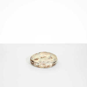 Tazón de Resina Marrón y Crema Hecho a Mano, Plato Decorativo Artístico para el Hogar, Vajilla y Centro de Mesa - Product Image 4