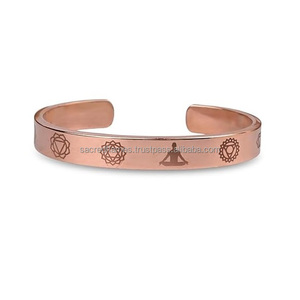 Bracelet manchette en cuivre pur gravé 7 chakras fait main, bijoux spirituels de méditation et de bien-être, vente en gros directe usine - Product Image 5