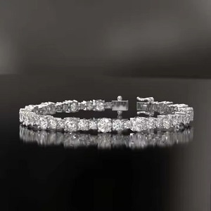 Bracelet et jonc en or jaune 18 carats plaqué or, sertis de moissanite et de diamants mélangés, taille ronde - Product Image 2