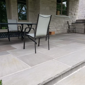 Dalles de pavé GROCON en grès gris ardoise, grandes dimensions |   Design moderne |   Finition fendue pour aménagement paysager extérieur de patio et de jardin - Product Image 1