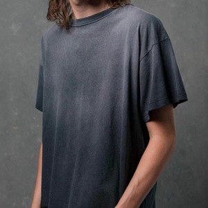 เสื้อยืดแขนสั้นลายพรางสำหรับผู้ชายรุ่นใหม่ แห้งเร็ว ทรงปกติ คอกลม ใส่สบายๆ - Product Image 6