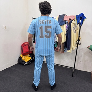 Ensemble de maillot de baseball rayé bleu clair pour homme, manches courtes, col en V, boutonné, uniforme - Product Image 2
