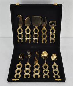 Juego de cubiertos de lujo para servir queso, con mangos estilo herradura, cubiertos decorativos con abridor de botellas y cartas, en caja de regalo de lujo. - Product Image 1