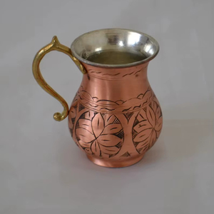 Taza de Cobre Grabada de Diseño Tradicional, Ideal para Servir Té, Café, Cerveza, y para Uso en el Hogar, Comedor o Bar - Product Image 1
