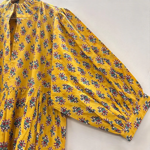 เสื้อคอวีผ้าฝ้ายพิมพ์ลายดอกไม้แบบแฮนด์บล็อก เป็นมิตรกับสิ่งแวดล้อม แขนสามส่วน แต่งระบายลูกไม้ทำมือ ซักได้ ไม่ยับง่าย สไตล์ธรรมชาติ เหมาะสำหรับโอกาสที่เป็นทางการ - Product Image 4