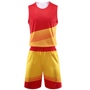 Ensemble d'uniformes de basketball réversibles personnalisés, coupe athlétique toutes saisons, dégradé blanc-rouge, maillot et short sublimés, unisexe adulte - Product Image 2
