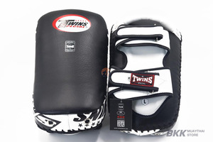 Professional Curved Kick <b>Shield</b> for Boxing Muay Thai MMA Training High Density Impact Absorption Coaching Equipment - Product Image 3